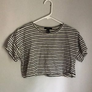 Cropped T-shirt
